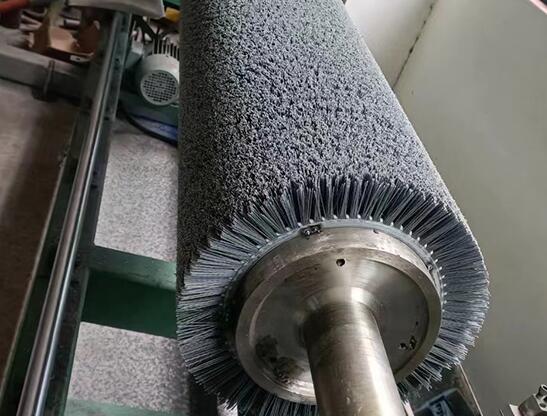 鋁板去氧化皮輥刷